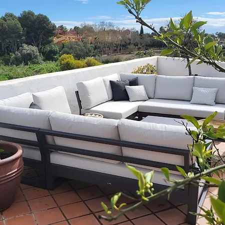 Duplex Penthouse Casa M3 Walking Distance Puerto Banus Daire Marbella