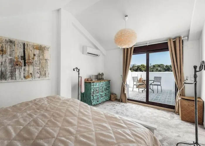 Apartment Duplex Penthouse Casa M3 Walking Distance Puerto Banus Marbella