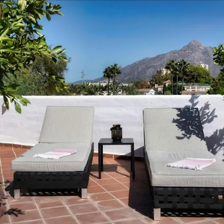 Duplex Penthouse Casa M3 Walking Distance Puerto Banus * Marbella