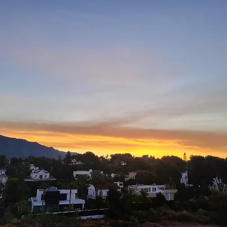 Duplex Penthouse Casa M3 Walking Distance Puerto Banus Appartement *